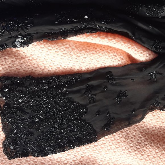 Knee Length Silk and Glass Bead Black Tie by Oleg Cassini dress - Picture 4 of 6